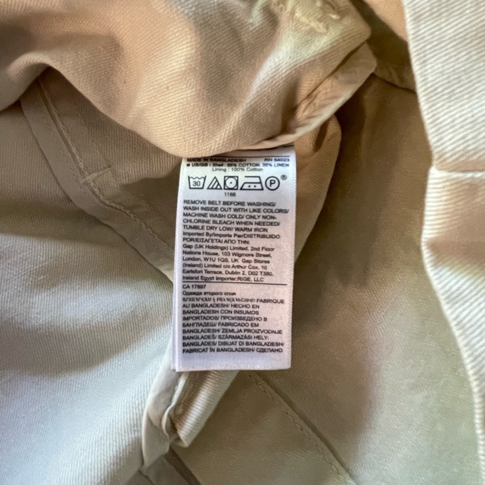 BR/HTG-SF78 off white coat with belt! Size medium. NWT - Picture 4 of 6
